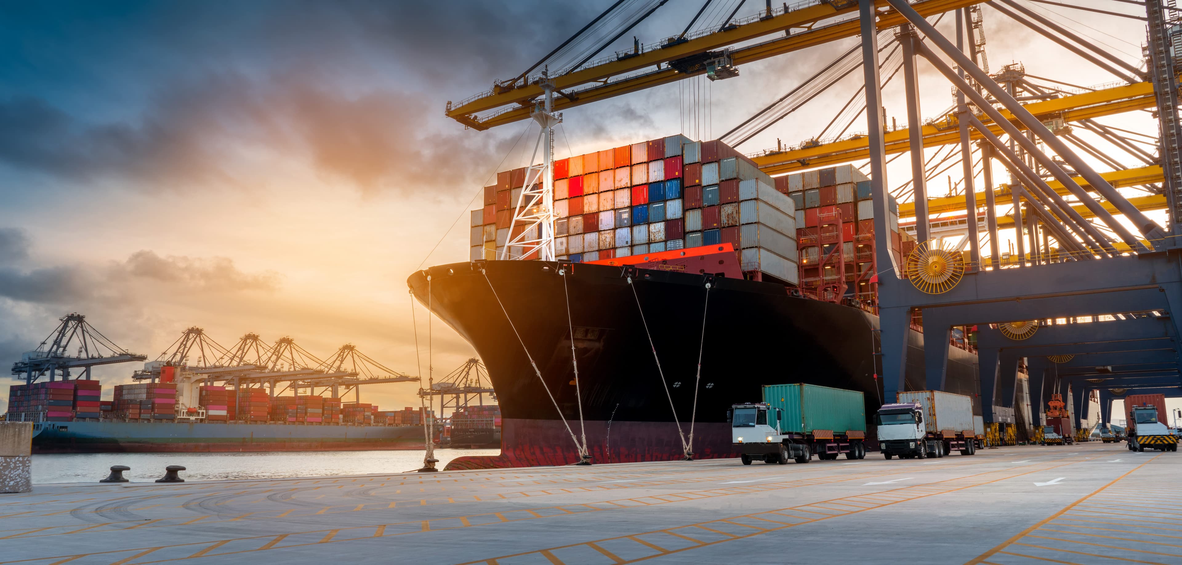 THẾ QUYỀN BẢO HIỂM HÀNG HẢI: TRANH CHẤP VỀ THỜI HIỆU VÀ PHÂN ĐỊNH LOẠI HÌNH HỢP ĐỒNG